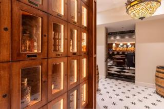 Junior Suite, Queen - 1