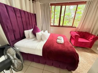 Crown Guesthouse Garsfontein - 5