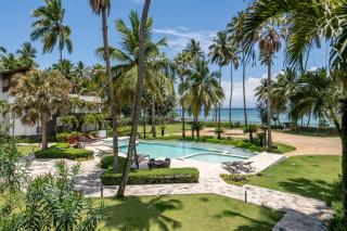 2BR Beachfront Apartment at Las Ballenas Beach - 0
