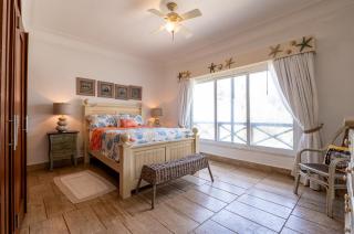 2BR Beachfront Apartment at Las Ballenas Beach - 5