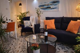 Clio House Stylish 2BR Boutique Walk to Beach - 6