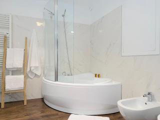 Ugo Jacuzzi Apartment - 7