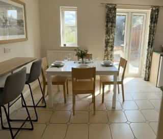 4Br Contractor House Sleeps 9 Parking - 3