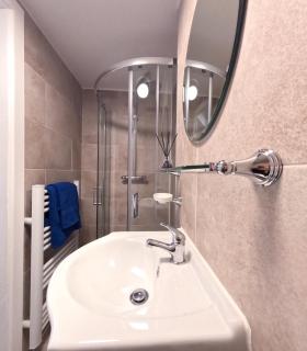 B - Comfy Double Room City Centre Sheffield - 6