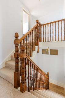 2 bed split-level flat, 5-min from Sth Croydon Stn - 2