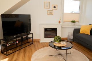 Lichtdurchflutende Wohnoase-Kamin-ruhig-kostenloser Parkplatz- 24-7 Self Check-in, bis zu 5 Personen, sehr geräumig - Paderborn - 1