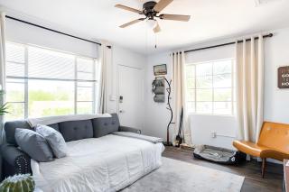 Spring Escape 1BR by UA DT Just 2 Min to Banner - Tucson - 2