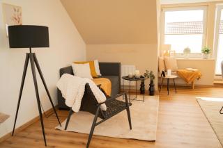 Lichtdurchflutende Wohnoase-Kamin-ruhig-kostenloser Parkplatz- 24-7 Self Check-in, bis zu 5 Personen, sehr geräumig - Paderborn - 6