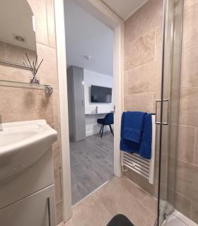 C - Spacious King Room City Centre Sheffield - 5