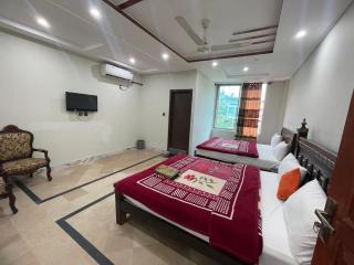 Kashmir palace muzaffarabad - 0