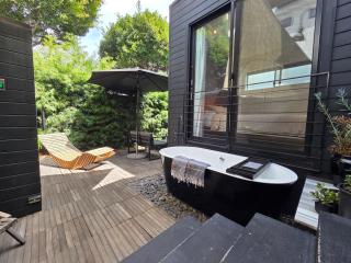 Venice Beach Bungalow Steps to Ocean - Long Term rental 31 days minimum - 0