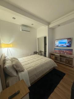 Charming Private 1-Bedroom Suite with Parking in Miami - 4