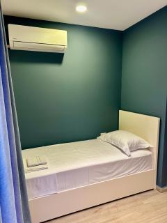 Blue Studio - by LuckyMoonApartments - 5