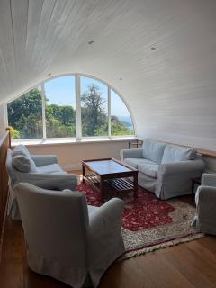 Tots Cottage - bright home in West Cork village - 0