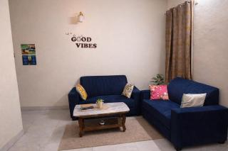 Spacious 3bhk Kashi Vishwanth for Families - 0