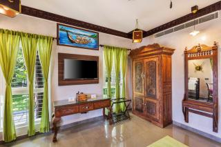 Vintage Retreat by ELIVAAS 5-BHK Riverfront Heritage Villa - 5