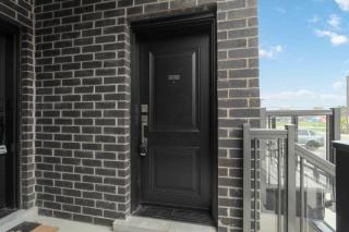 Luxury New Condo By Niagara Falls - 4