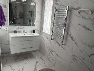 Varpholt House Apartments - 4