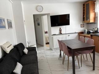 Varpholt House Apartments - 9