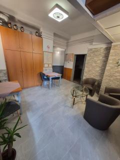 Eitans Guesthouse - 9