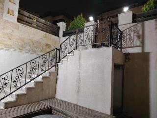 Romantic apartment near University Street - 8