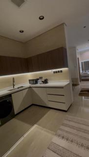 شقة أنيقة بثلاث غرف نوم ودخول ذاتي - 1