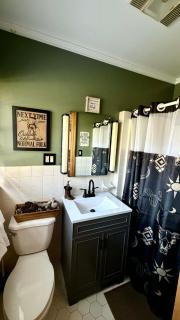 Cozy Creek Cottages - 1