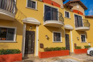 10 Minutes drive to Eagle Beach - 2