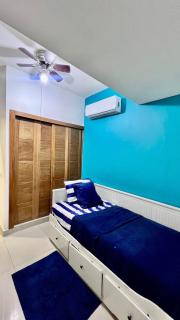 Ideal accommodation just steps from the ocean - 6