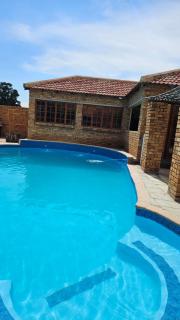 Kwa Mimi Guesthouse - 8