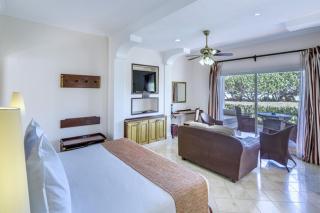 Landmark Hotel & Resort - 6