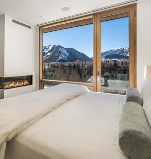 Landmark Hotel & Resort - 4