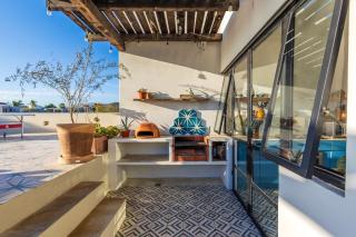 Modern Beachfront Retreat Rincon del Afan - 3