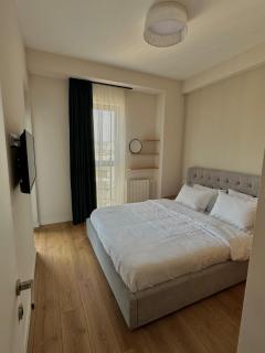 Parkside & Cityview 1BR Apartment in M3 Saburtalo - 7