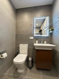 Parkside & Cityview 1BR Apartment in M3 Saburtalo - 3