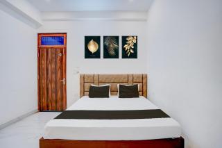 Hotel O Saksham Palace - 1