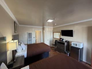 Holland Inn and Suites - Morro Bay - 2