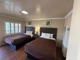 Holland Inn and Suites - Morro Bay - 1