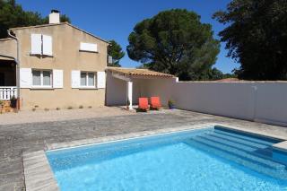 Petit studio au calme avec piscine - 0