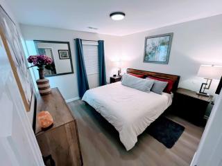 3BR/1.5 BA Nelwood Cozy Retreat 10 min from Mizzou - 0