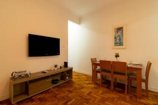 Apartamento 450m Praia do Flamengo - 400m do metrô, restaurantes e bares - 2