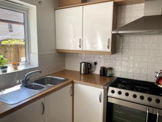 Room Close to Hospital, County Hall & St Lukes Col - 7