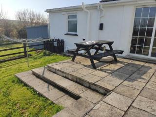 Woodmount Cottage - 3