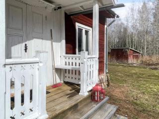 2 person holiday home in Mörlunda - 4