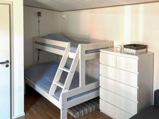 4 star holiday home in YNGSJÖ, SVERIGE - 3