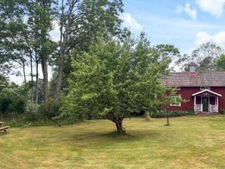 6 person holiday home in LOFTAHAMMAR-By Traum - 1