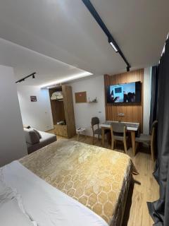 chill tirana bllok - 8