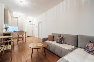 Twin Towers By In Property - 2