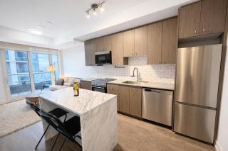 Stylish Oasis Condo - Gym, Bowling, Pool, Hot Tub - 9