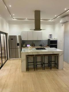 Villa 3 chambres à Saly center - 2